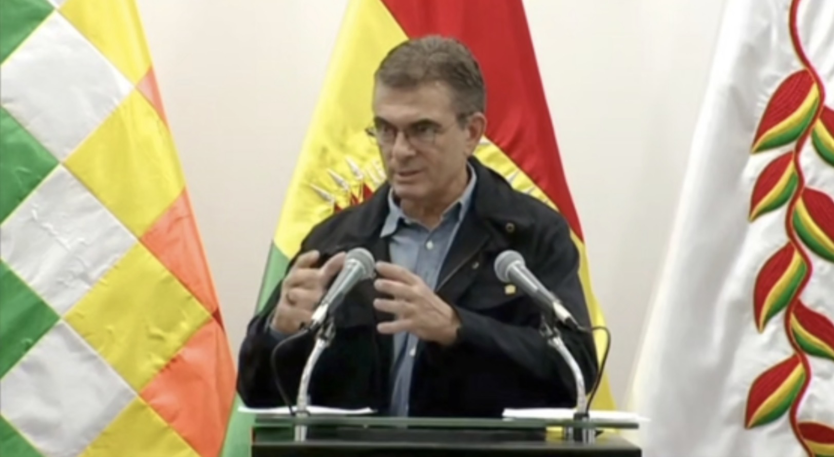 Paz justifica escalas en viaje a ONU y resalta acuerdos de inversión