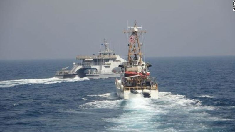 El régimen de Irán dijo que atacó dos buques estadounidenses, ocho petroleros y otros diez barcos en el estrecho de Ormuz