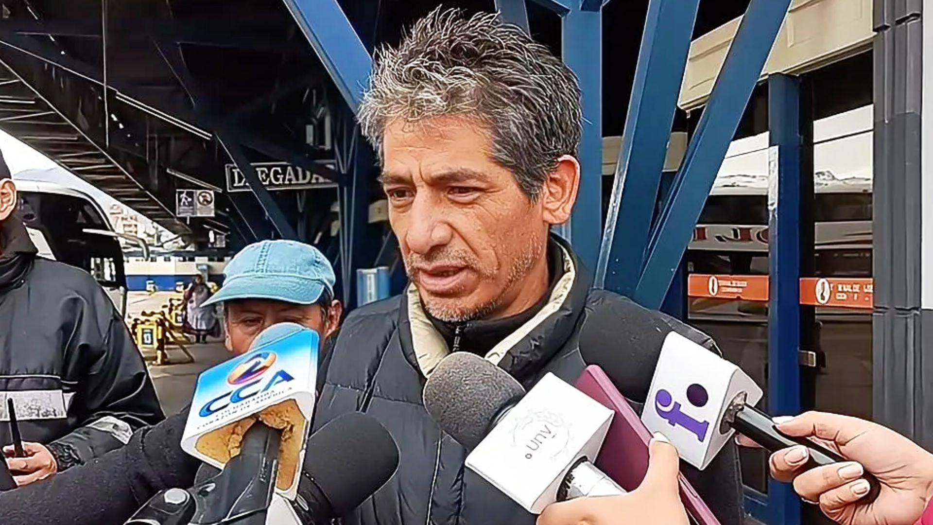 Transportistas cuestionan al ministro de Obras Públicas por “incumplimiento de deberes” ante el deterioro de carreteras