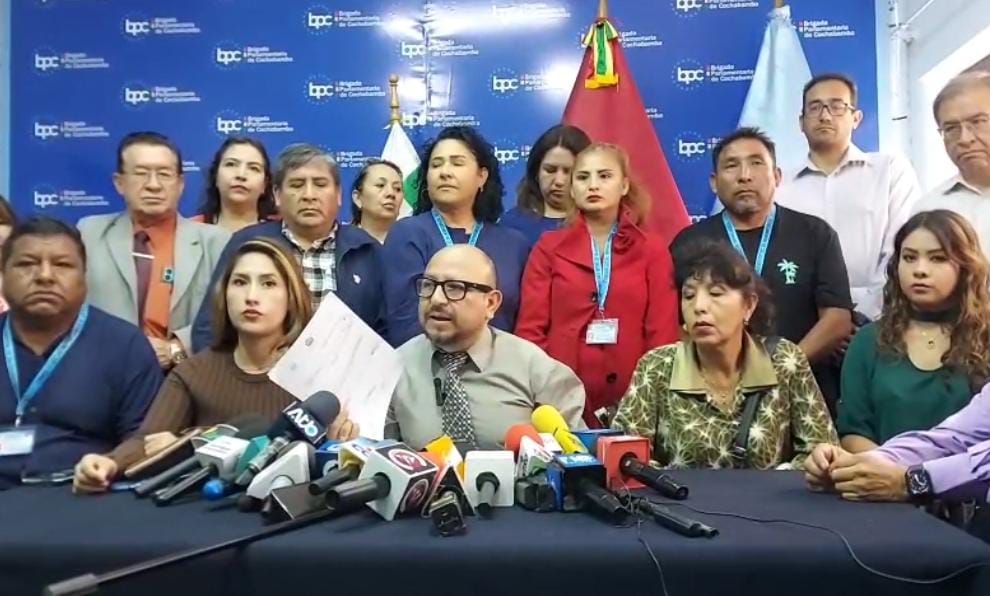 Comité iInterinstitucional de Salud declara persona no grata a ministra por falta de ítems y anuncia cierre de servicios desde el mes de octubre