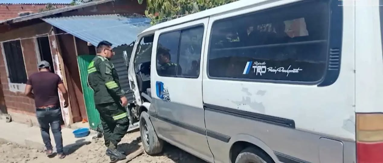 Menor de 15 años que atropelló y abandonó a una pareja en Quillacollo se entrega a la policía