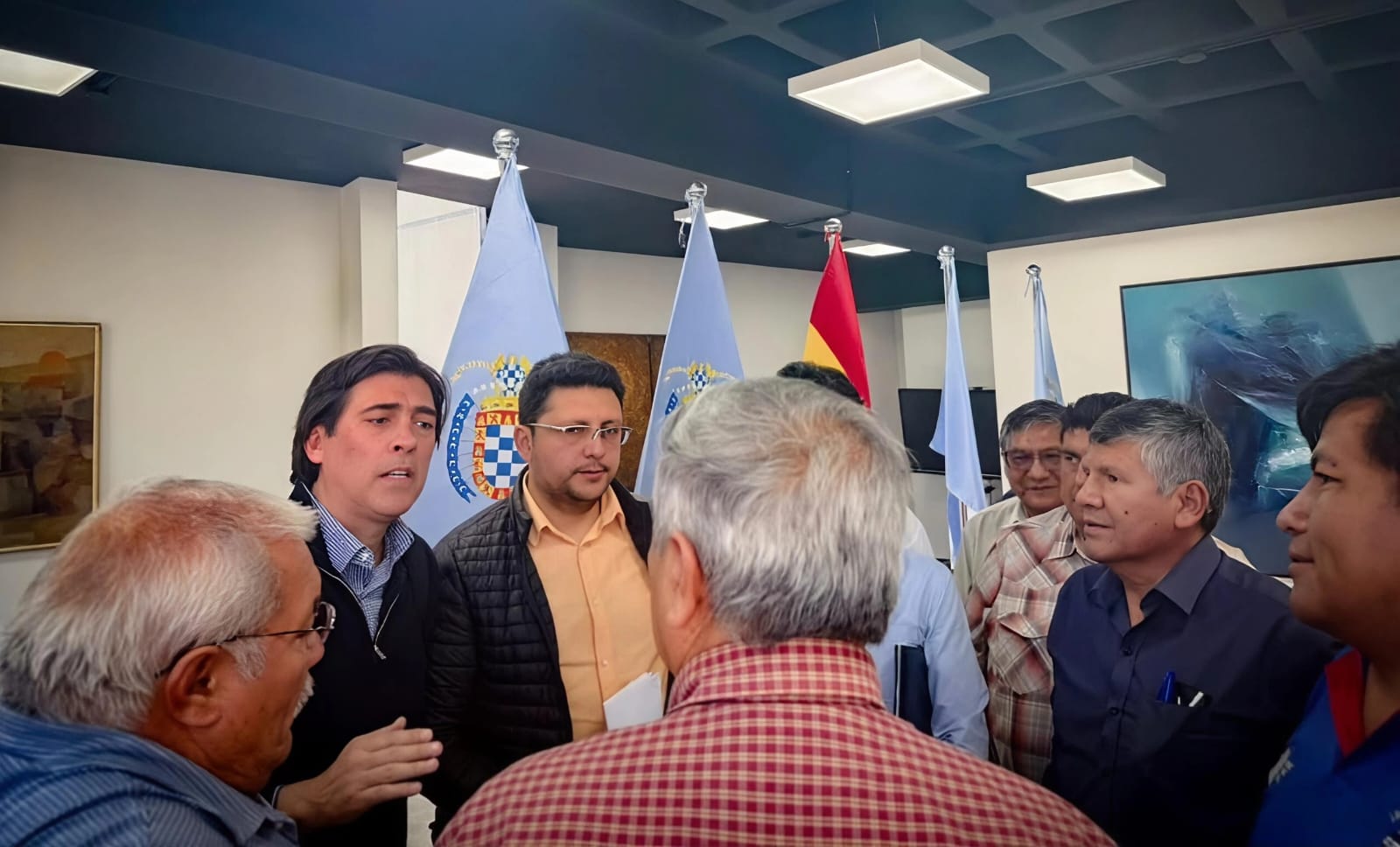 Fondo de Bs 100 millones y conversión gratuita a GNV: el plan del Gobierno para el transporte