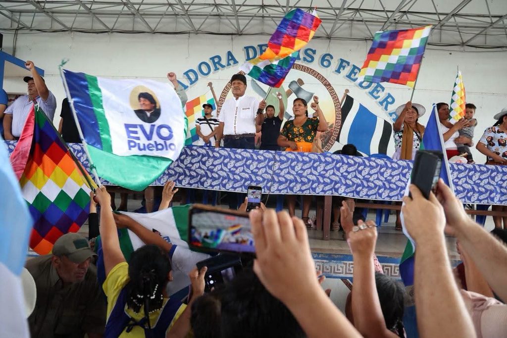 Ampliado convocado por Evo Morales en Lauca Ñ, municipio de Shinhota de Cochabamba.