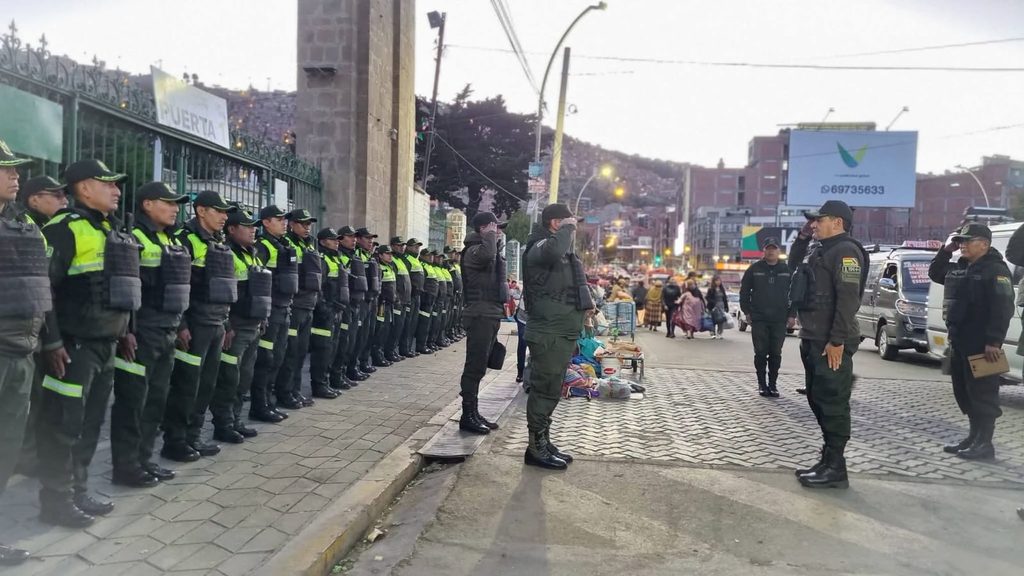 Imagen referencial de uniformados del Comando Departamental de la Policía de La Paz. 
