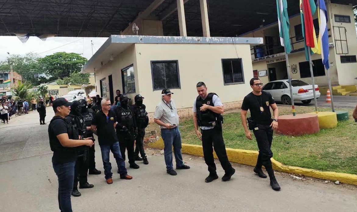 Expulsan a 40 extranjeros de Bolivia vinculados al crimen organizado del PCC y Comando Vermelho