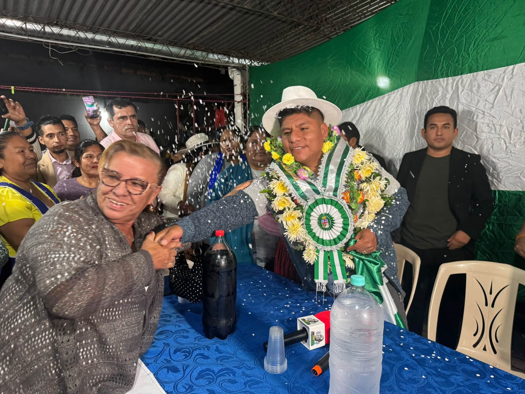 Loza dice que la izquierda se está reestructurando para que el pueblo se una entorno a Evo