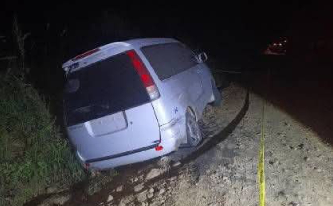 Hallan a comerciante sin vida con un disparo en el cuello dentro de un minibús en Entre Ríos