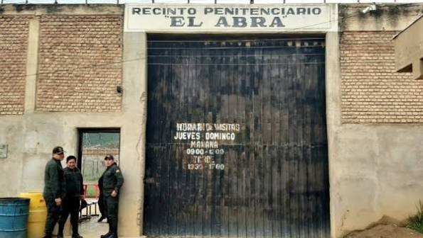Requisa en el penal de El Abra secuestra celulares, sustancias controladas y armas punzocortantes