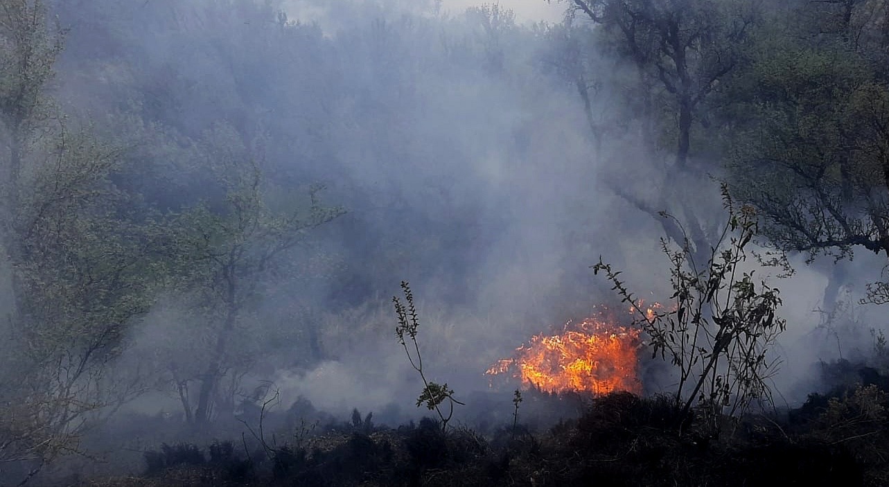 UGR de Sacaba sofocó un incendio forestal originado por trabajos agrícolas