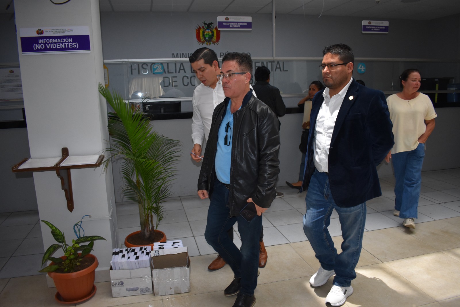 Fiscal General inspecciona avances de la reestructuración en la Fiscalía de Cochabamba