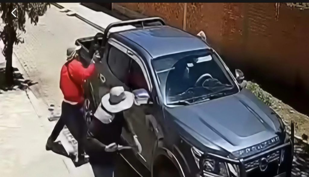 Captura del momento  del asalto en El Alto, La Paz.