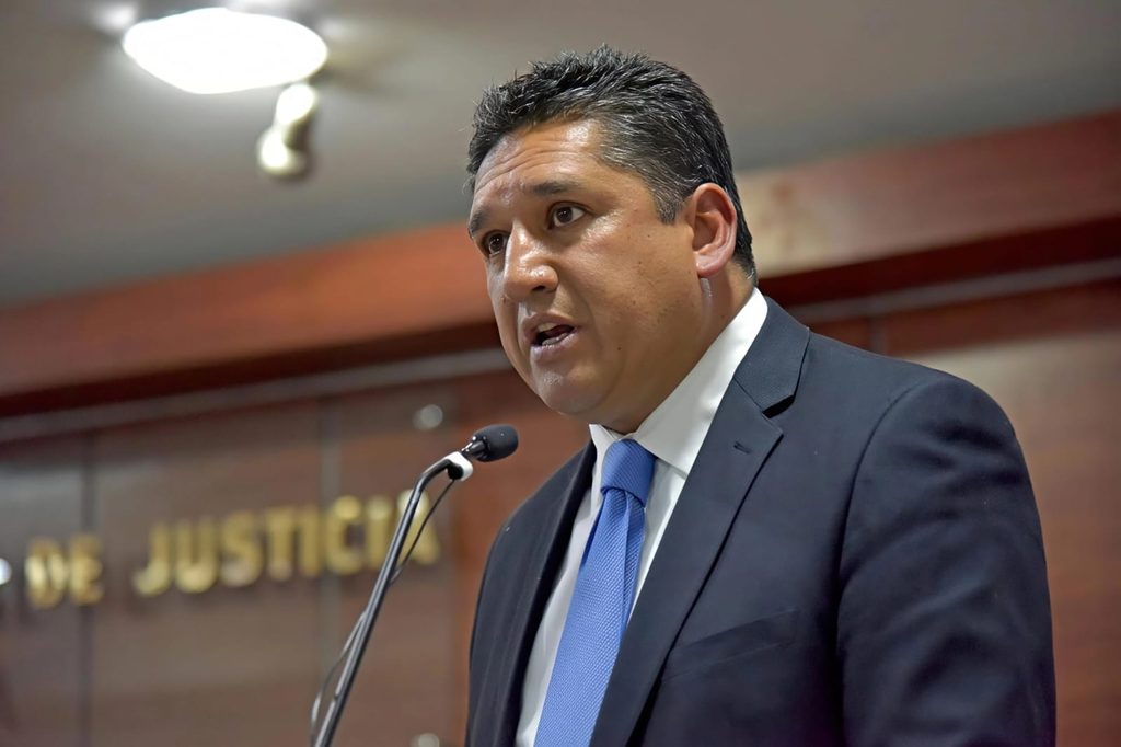 El magistrado Carlos Ortega fue elegido como presidente del TSE. 