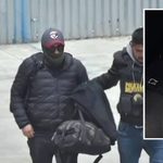 El capitán Guillermo Ruiz es trasladado por la Policía en La Paz.