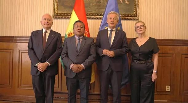 Eurodiputados llegan a La Paz con agenda enfocada en lazos bilaterales y lucha contra el narcotráfico